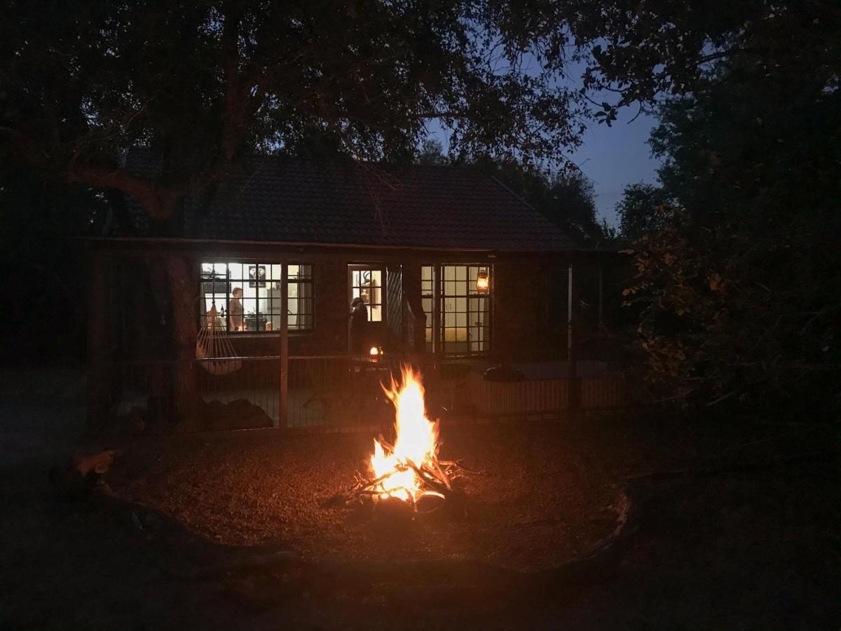 Hello Kruger Hideaway Cottage & Skilpad Studio Marloth Park Extérieur photo