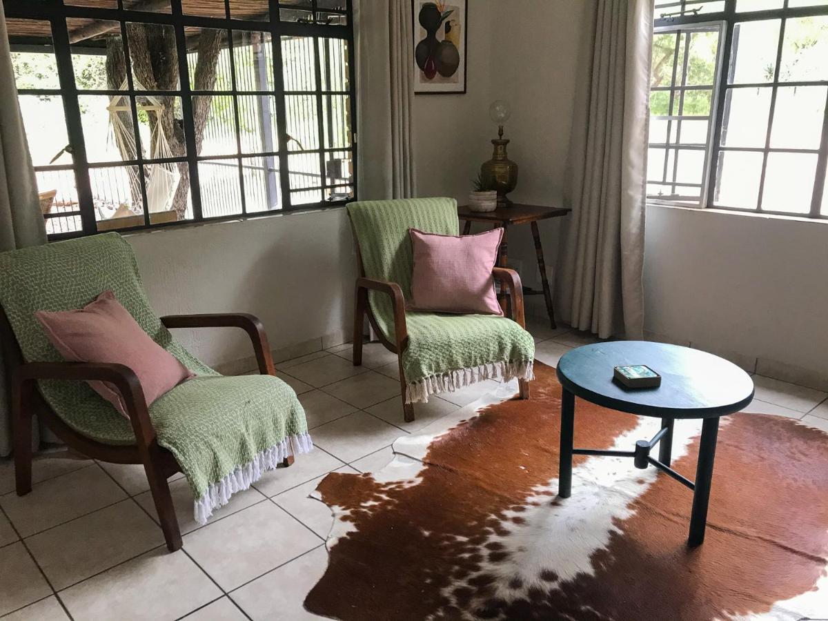 Hello Kruger Hideaway Cottage & Skilpad Studio Marloth Park Extérieur photo