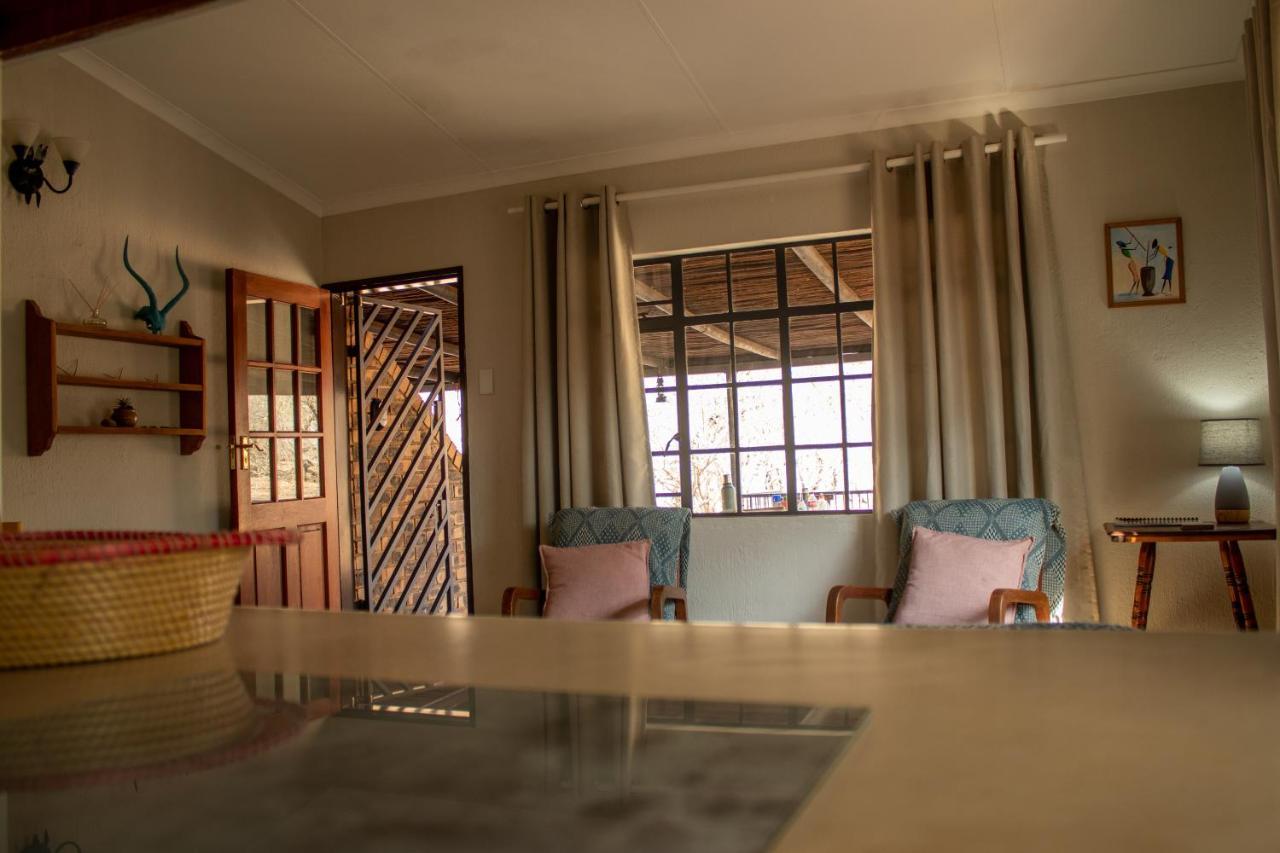 Hello Kruger Hideaway Cottage & Skilpad Studio Marloth Park Extérieur photo
