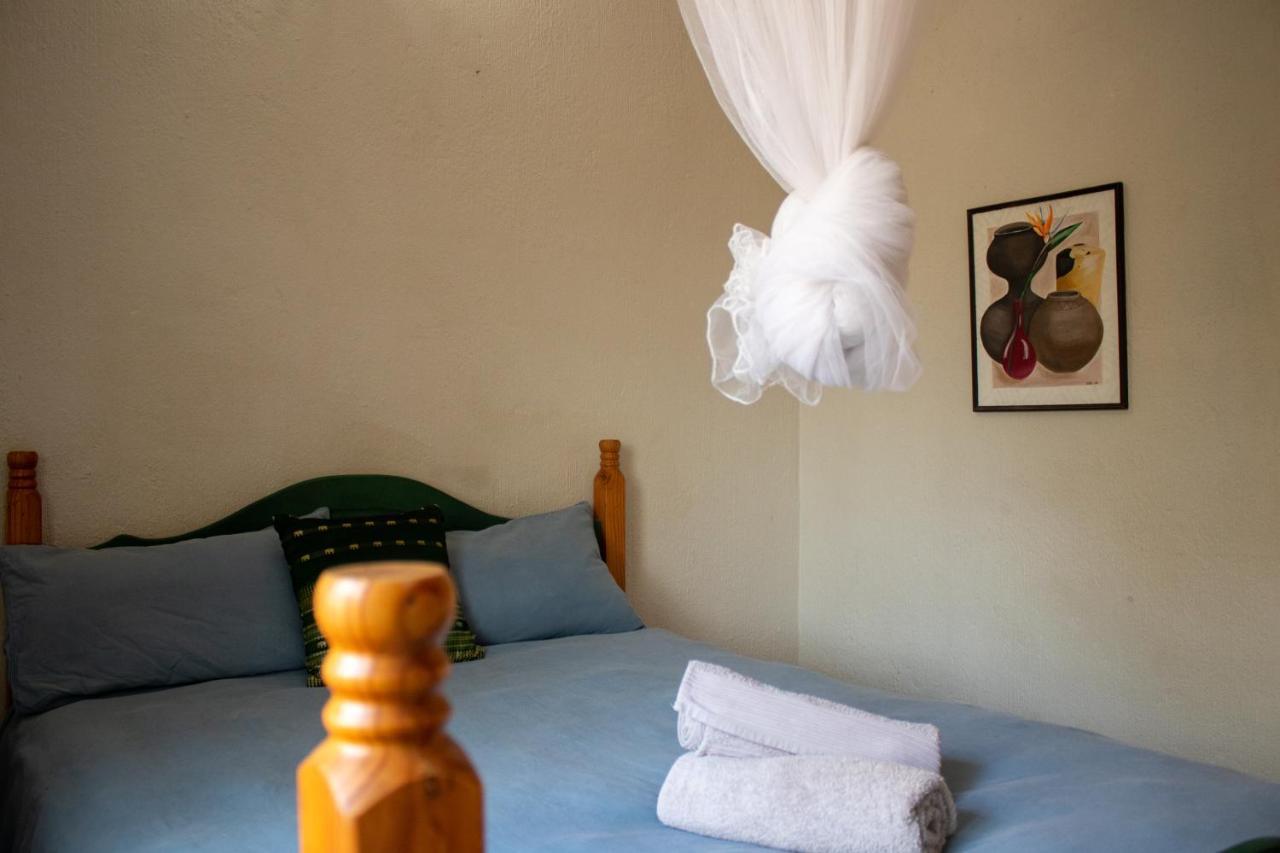 Hello Kruger Hideaway Cottage & Skilpad Studio Marloth Park Extérieur photo